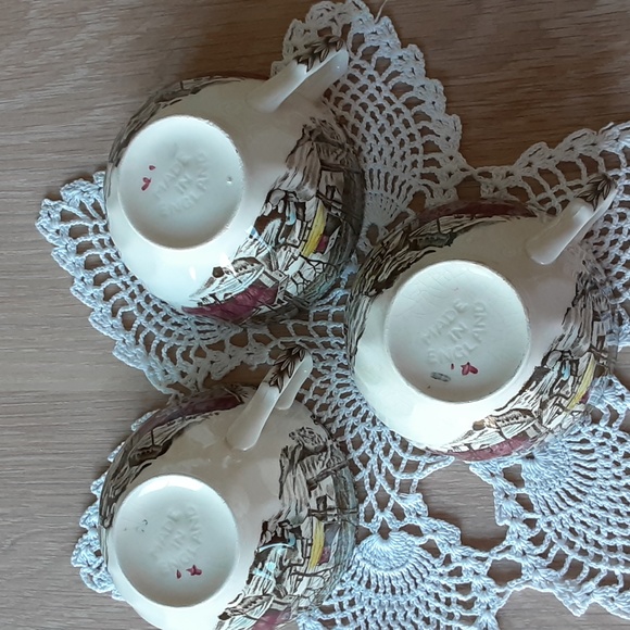 Johnson Brothers England The Friendly Village Teacups 6 oz The Ice House (3) - Picture 14 of 15